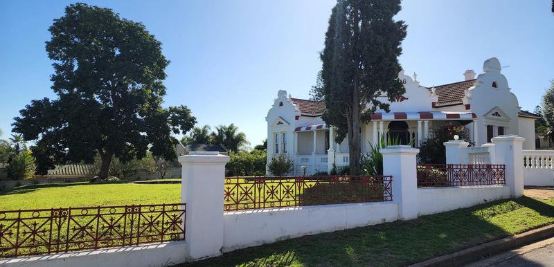 4 Bedroom Property for Sale in Bergzicht Western Cape